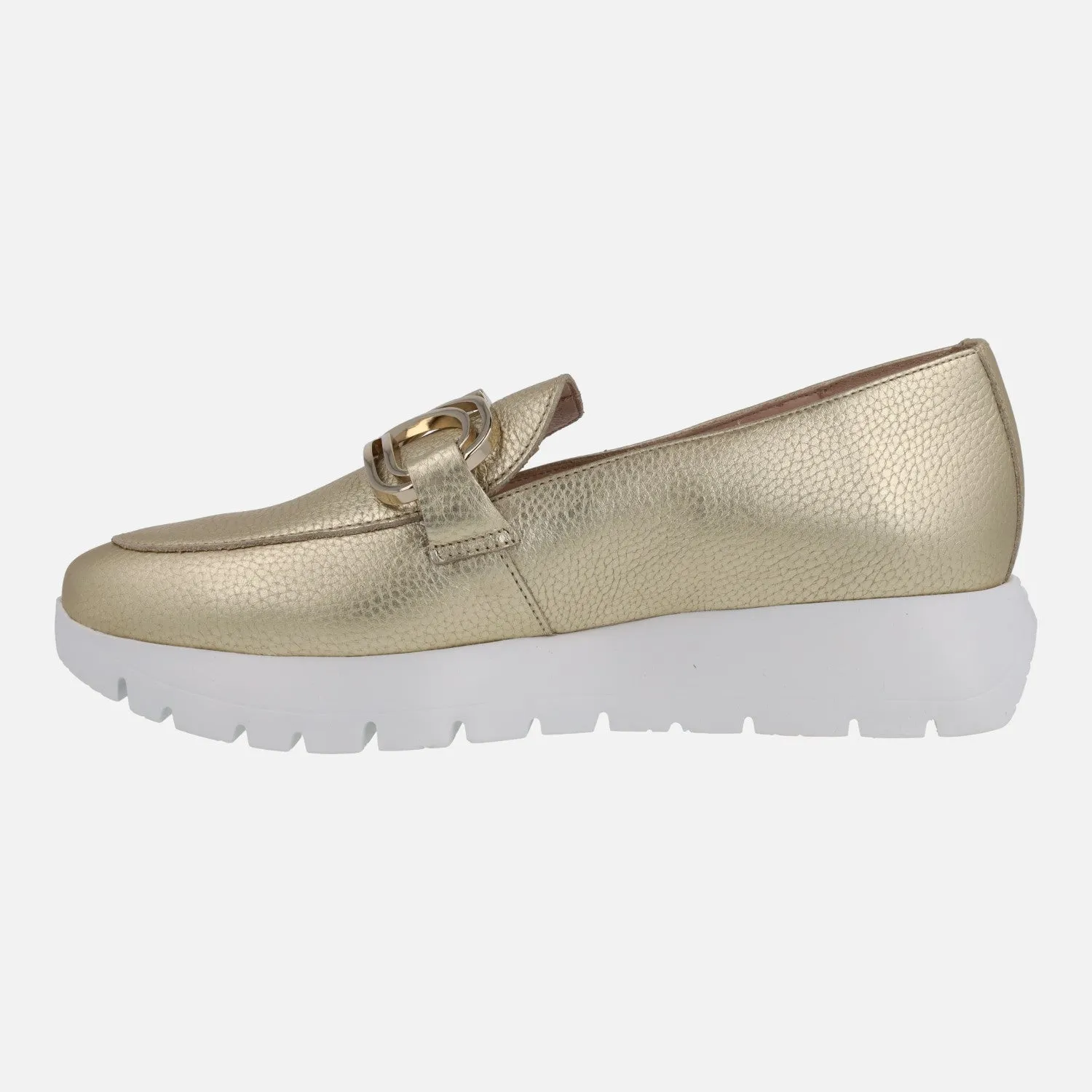 Mocasines Sidney en piel metalizada con adorno metálico
