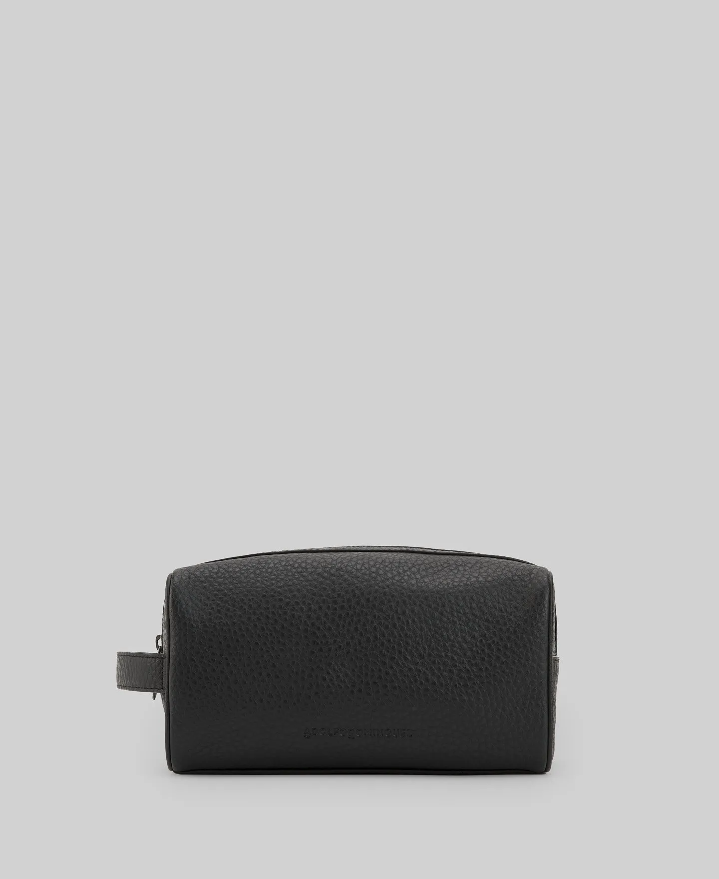 Responsible leather toilety bag man